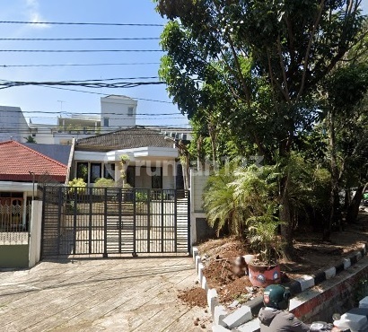 DISEWAKAN RUMAH BAGUS PINGGRI JALAN S.PARMAN GAJAH MUNGKUR 2
