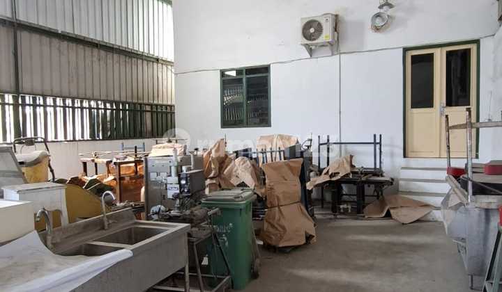 FOR RENT: READY-TO-USE WAREHOUSE ON KALIGAWE INDUSTRY STREET, GENUK. 2