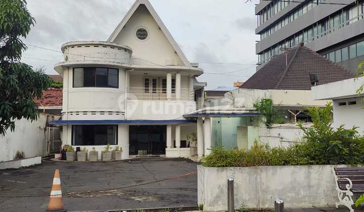 Disewakan Ruang Usaha Tengah Kota Jl Gajahmada 2