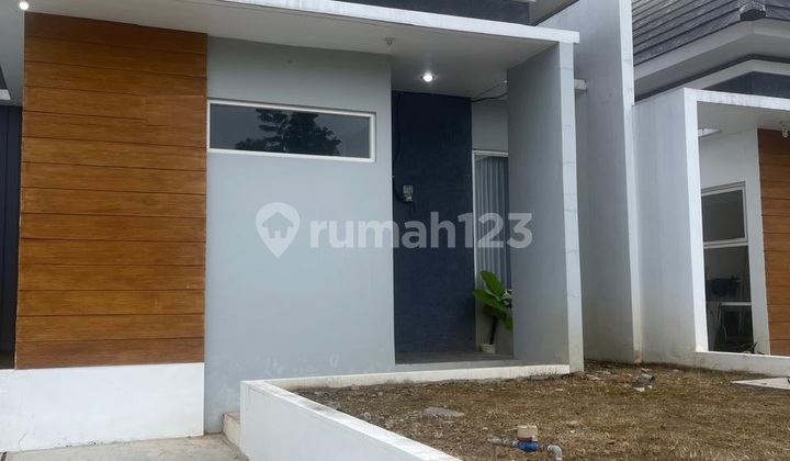 SEMI FURNISHED CLUSTER HOUSE FOR RENT BSB VILLAGE 2