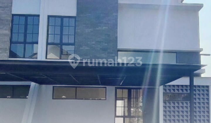 Disewakan Rumah Bagus 2 LT The Miles Bsb City Mijen 1