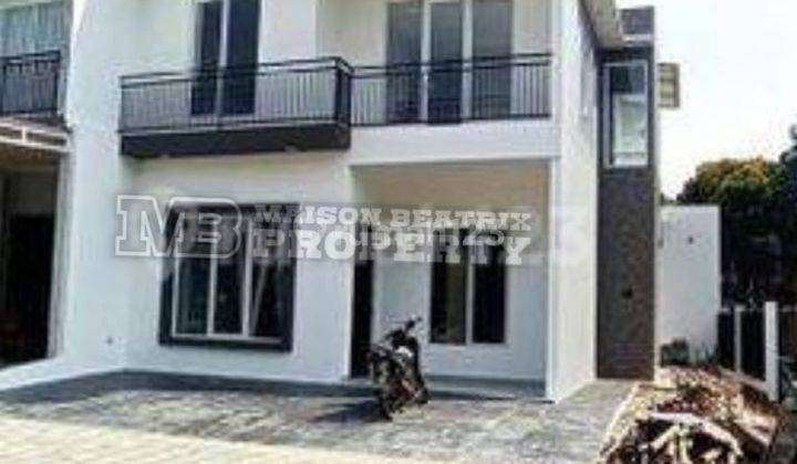 RUMAH HOEK BARU SIAP HUNI LOKASI BAGUS DAN SANGAT STRATEGIS 1