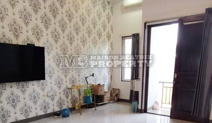 Rumah Mewah 3 Lantai Semi Furnished Strategis Di Pinggir Jalan Di Bsd IR  2