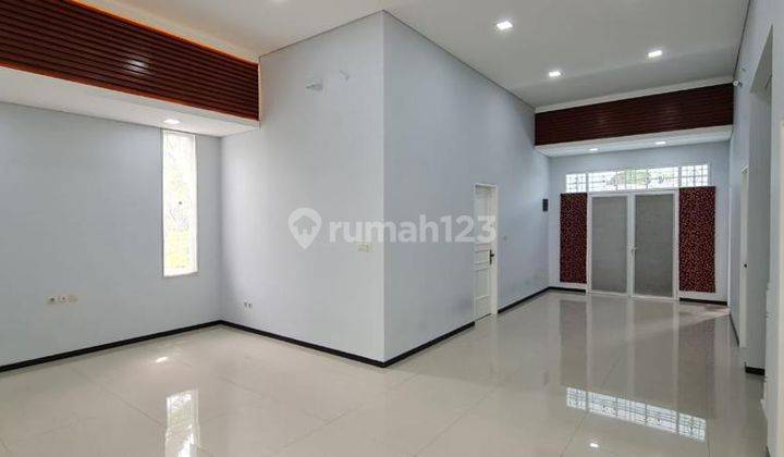 Dijual Rumah 2 Lantai di Permata Buana, Jakarta Barat 1