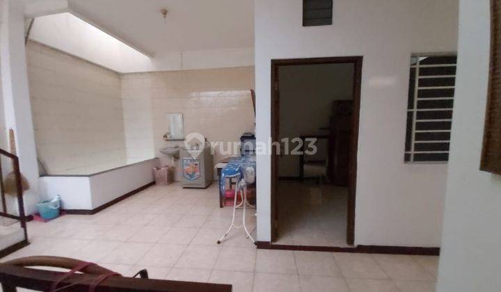 Rumah 3 Lantai di Tanjung Duren Jakarta Barat 2