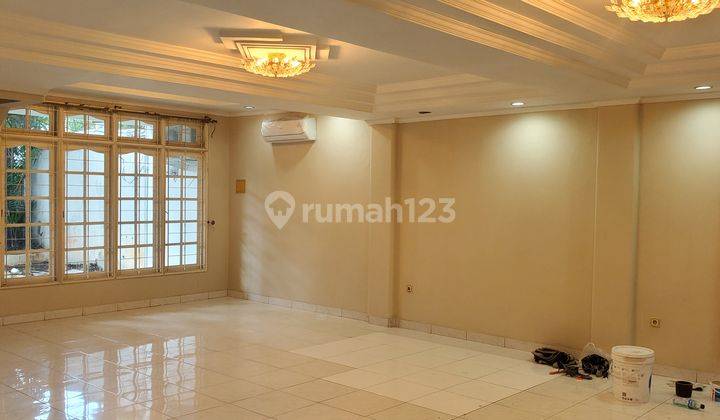 Rumah Semi Furnished Sudah Renovasi Dikomplek Pluit 1