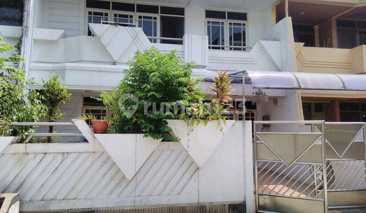 Rumah Bagus SHM di Jl. Perumahan Green Garden, Kedoya Utara, Kebon Jeruk, Kota Jakarta Barat, DKI Jakarta, Indonesia, 11520, Green garden