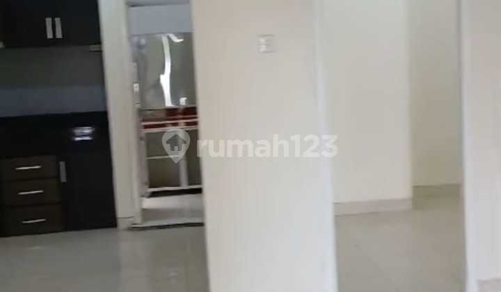 For Rent Malibu House 4 bedrooms, Semi-furnished, Neat and Ready to Occupy