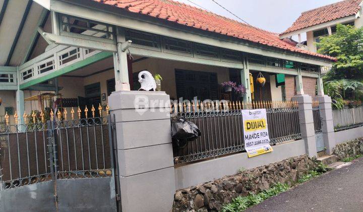 RUMAH HOEK CANTIK DAN LUAS DI KAVLING UI DEPOK 1