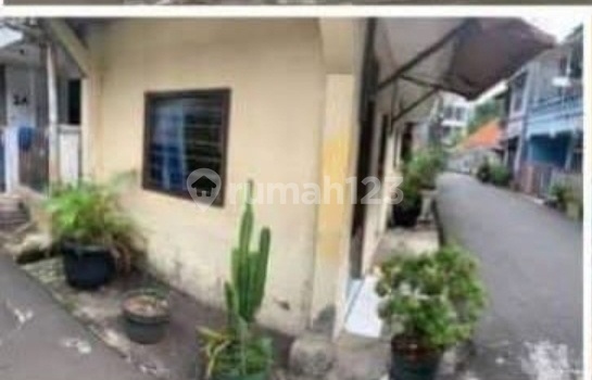 ******** 2 Lantai di Cideng Jakarta Pusat 2