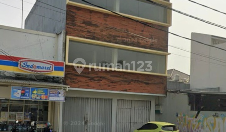 For rent, attached shophouse in Kemanggisan, West Jakarta. For rent, attached shophouse in Kemanggisan, West Jakarta.