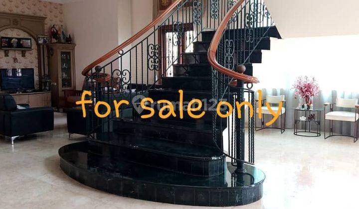 Dijual villa cantik di Meruya 2