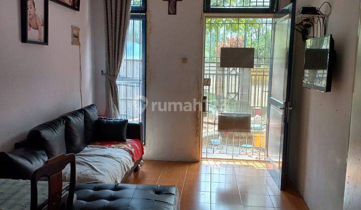 Dijual rumah bagus 3 lantai di Kalideres 1