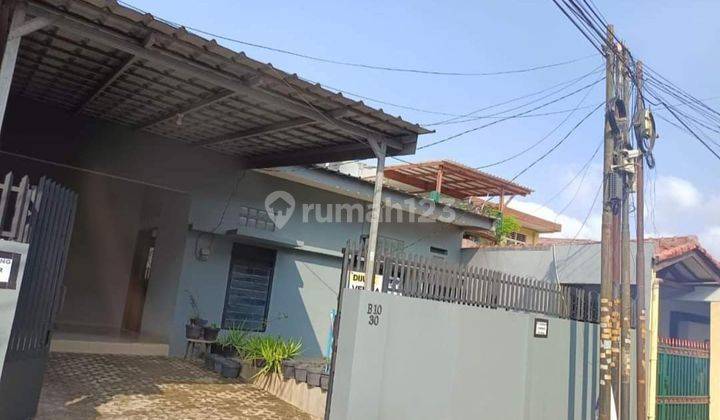 .Rumah bagus  terawat  dijual cepat di Taman Meruya Ilir Jakartaa Barat, 2