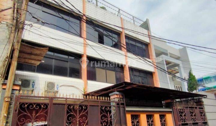 Dijual Rumah murah bagus 3 lantai  di Tambora Jakarta Barat 1