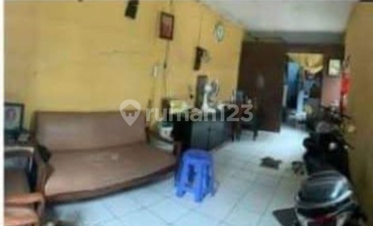 ******** 2 Lantai di Cideng Jakarta Pusat