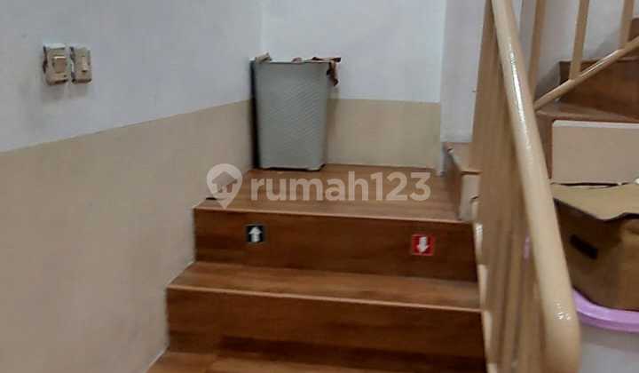 2-story shop house for rent in Kembangan. 2