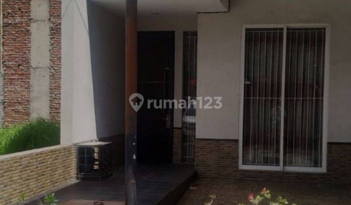 Disewa rumah 2 Lantai daerah jakarta barat 1