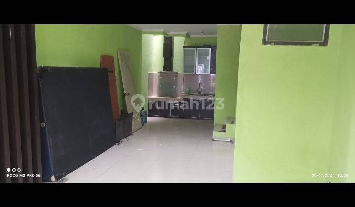 Disewa rumah 2 Lantai di daerah kalideres  2