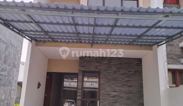 Disewakan Rumah 3 Lantai di Gading Resident/ Gading Pelangi, Kelapa Gading Jakarta Utara Disewakan Rumah 3 Lantai di Gading Resident/ Gading Pelangi, Kelapa Gading Jakarta Utara