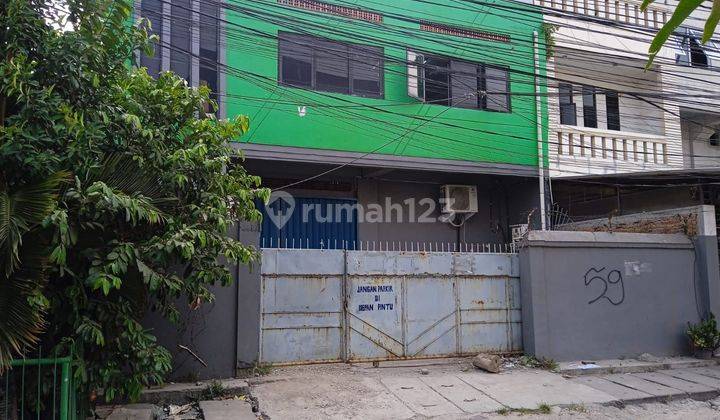 Ruko / gudang Kemayoran  2lt 280 m 200jt 1