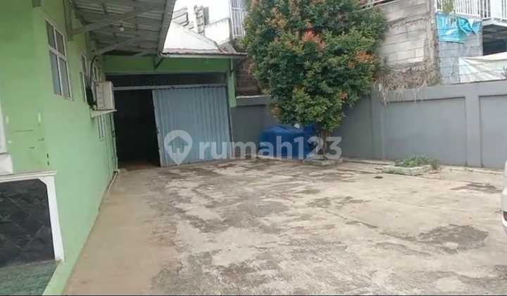 For Rent: 1-Story Commercial Building, Spacious Parking, Strategic Location, on the Main Road. For Rent: 1-Story Commercial Building, Spacious Parking, Strategic Location, on the Main Road.