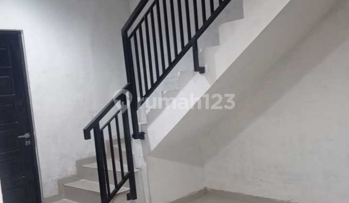 For rent cheap house Kelapa Gading 2 floors