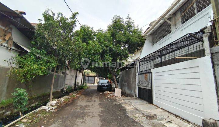 Rumah di jual cepat, Malioboro Menceng 2 Lantai SHM Bagus Barat Daya 2