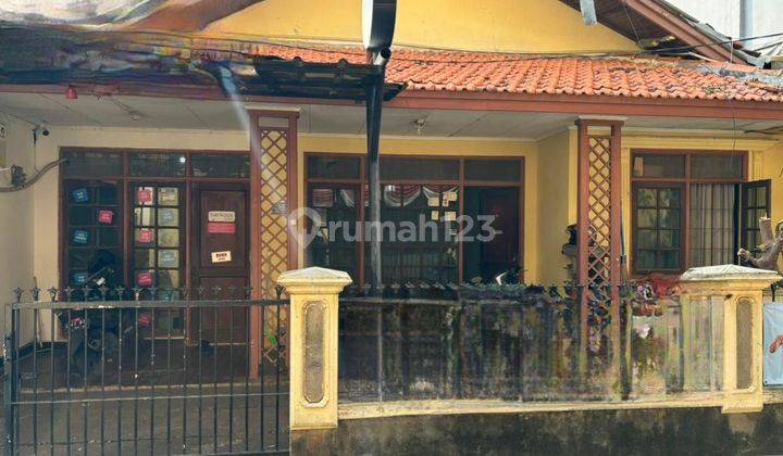 Rumah di Jln. Bidara 2 Lantai SHM Bagus Utara 1