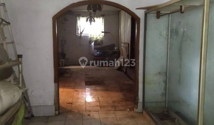 Rumah di jual cepat, Jl. Remaja 1 2 Lantai SHM Butuh Renovasi 2