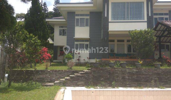 Villa cantik dijual cepat Pacet 2 Lantai SHM Bagus Barat 1