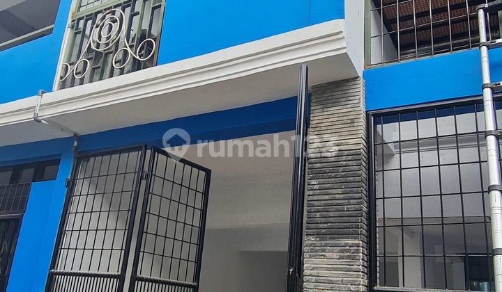 Disewa Rumah Dijalan Bahagia No.15 A, 15 B
