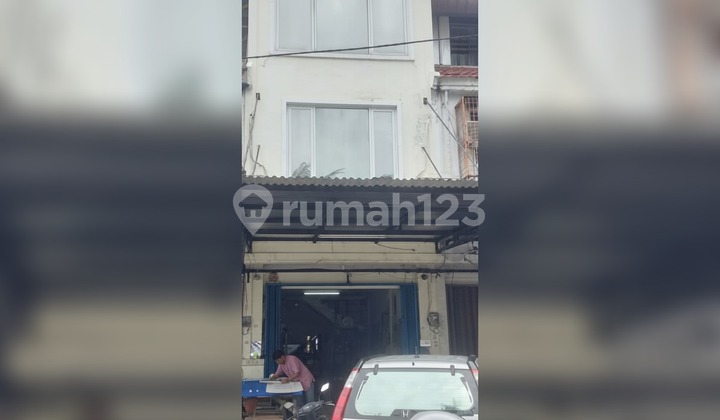 Negotiable! Ruko Siap Huni 3 Lantai Bebas Banjir Permata Palem