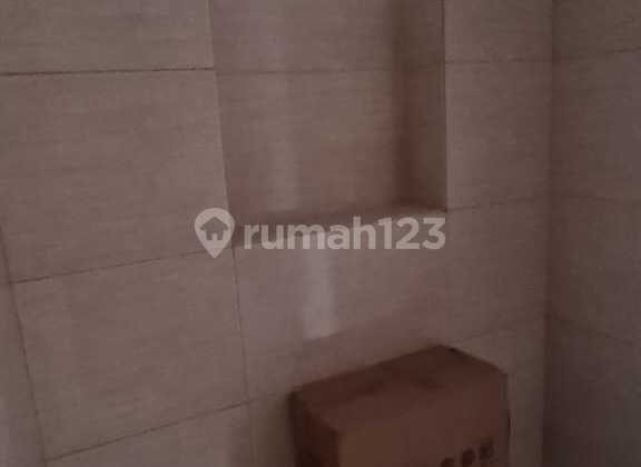 Eksklusif! Rumah 3 Lantai Baru Bangun di Citra 1 Kalideres 12