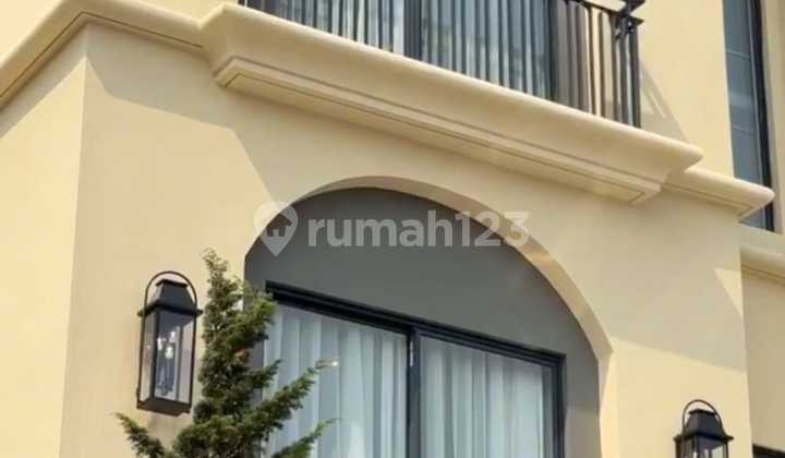 Dijual Rumah 3 lantai di Citra Garden City cluster Malta 2