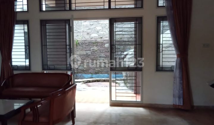 Investasi Bagus! Villa Cantik 2 Lantai Turun Harga Dari 7M Jd 3,6M di Cipanas 36