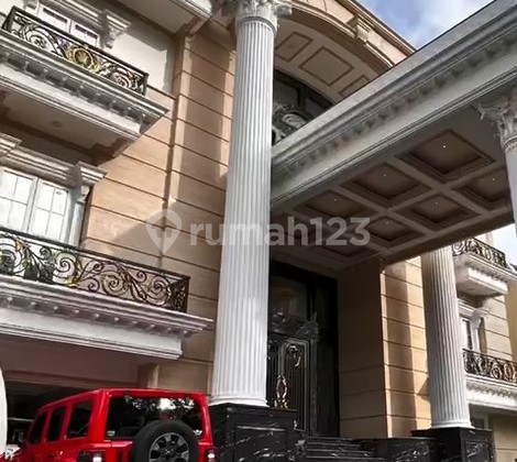 Rumah Cantik 3 Lantai Jl. Pondok Indah, Jakarta Selatan Rumah Cantik 3 Lantai Jl. Pondok Indah, Jakarta Selatan