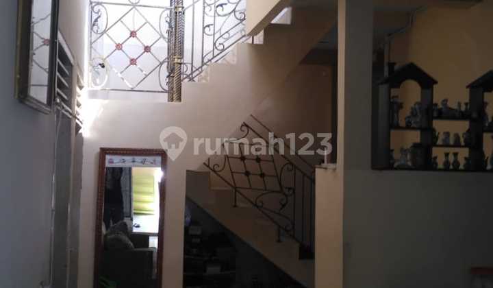 Dijual Rumah 2 Lantai di Villa Taman Bandara 2