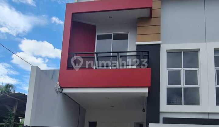 Dijual Rumah 2 Lantai Batu Bangun Di Perumahan Citra Garden 1