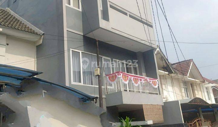 Dijual Rumah Gandeng, 4 Lantai di Taman Palem Lestari, Cengkareng 1