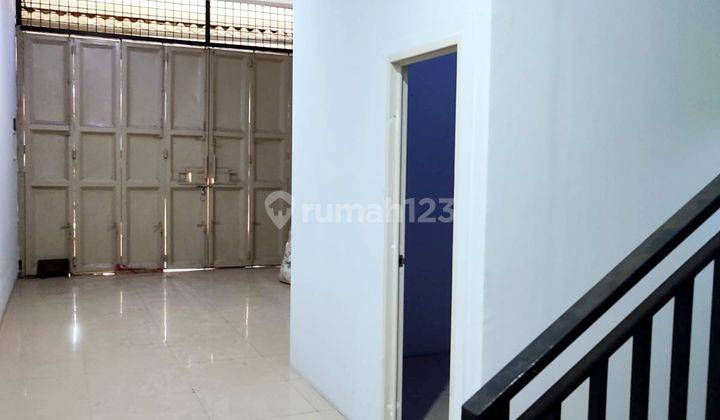 Dijual Rumah 3 Lantai 11 Kamar Tidur di Tamansari, Jakarta Barat 2