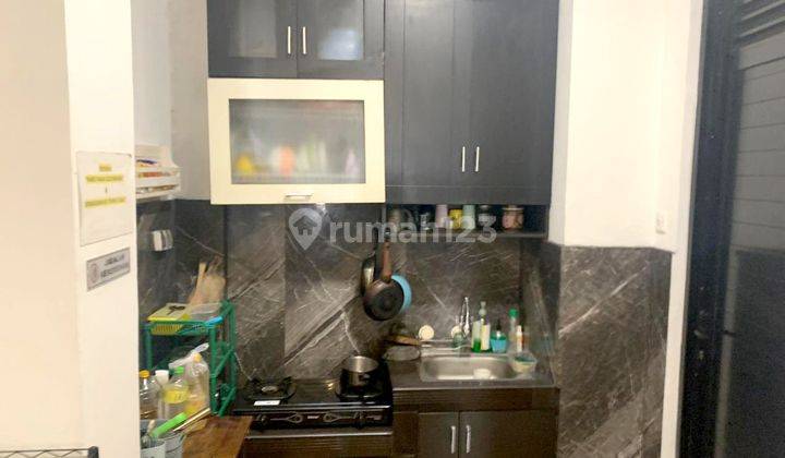 Dijual Rumah Kos 4 Lantai Furnished di Tomang, Jakarta Barat 2