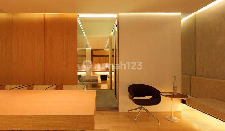 The Boulevard Apartemen Full Furnished, Hanya Bawa Koper 2