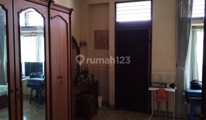 Rumah 2.5 Lantai di Kramat, Senen Jakarta Pusat 2