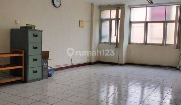 Ruko Taman Palem 3 Lantai Sertigikat Hak Guna Bangunan Siap Huni 2