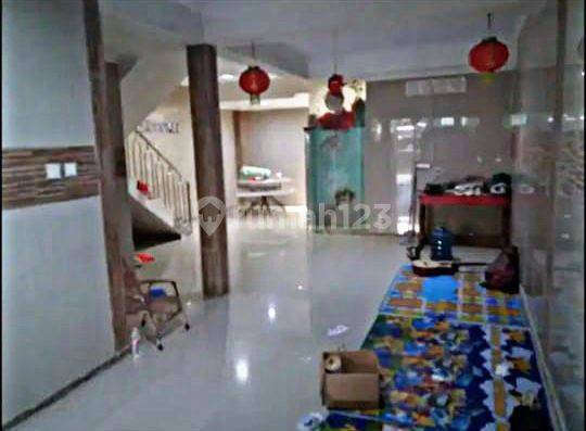 Dijual Murah Rumah 2 Lantai Di Taman Kota Harga Nego Lokasi Bagus 2