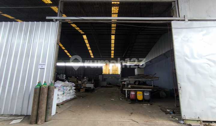 Cheap Warehouse for Rent 1013m2 on Daan Mogot Raya West Jakarta, Good Location