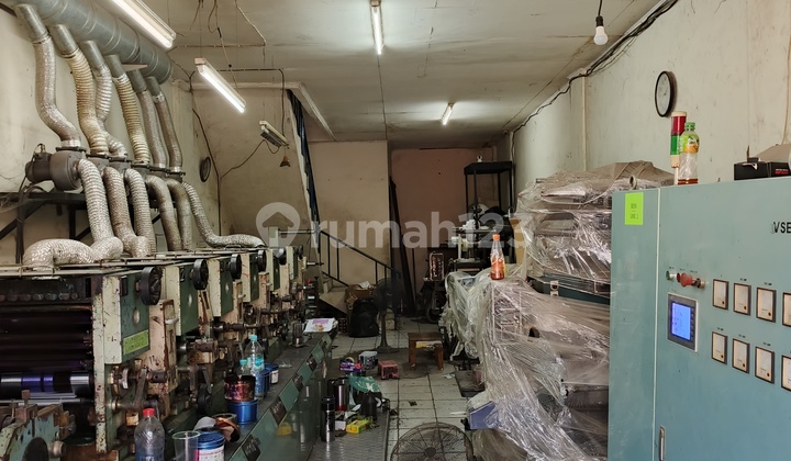 For Sale: 3.5-Story Shop House in Daan Mogot Arcadia, Price Negotiable, Great Location 2