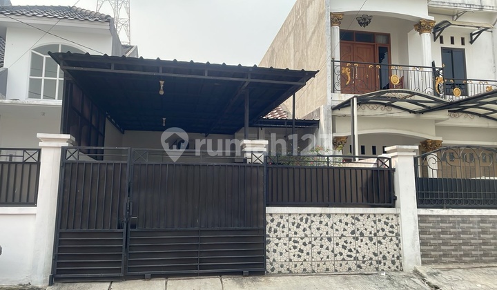 Dijual Rumah 135M2 di Joglo Lokasi Strategis Harga Nego