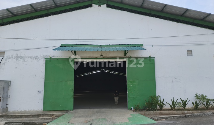 For Rent 400m2 Warehouse in Bitung Tangerang Strategic Location Safe For Rent 400m2 Warehouse in Bitung Tangerang Strategic Location Safe